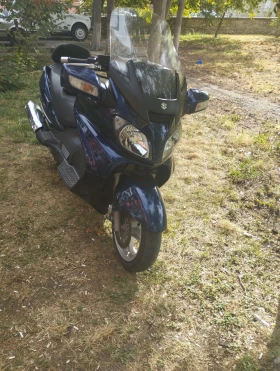 Suzuki Burgman Скутер, снимка 2