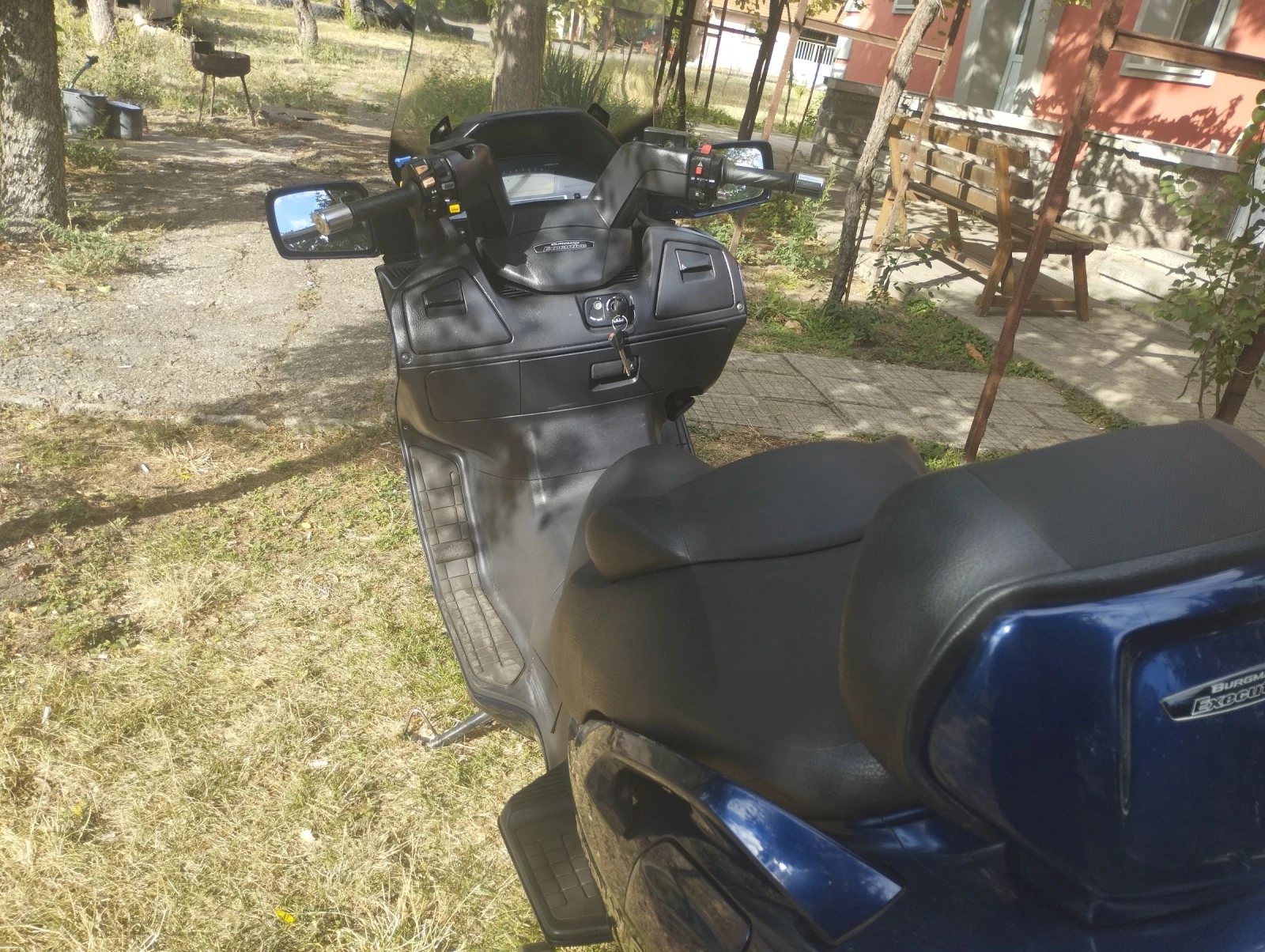 Suzuki Burgman Скутер - изображение 9