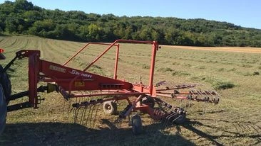 Сенообръщачка Pottinger 420