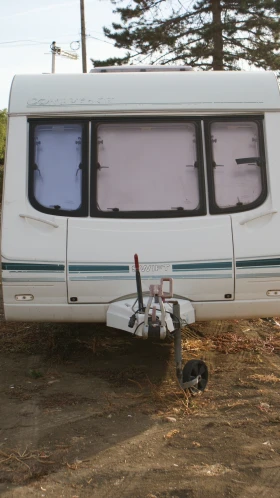      Swift CONQUEROR 580 LUX 2000