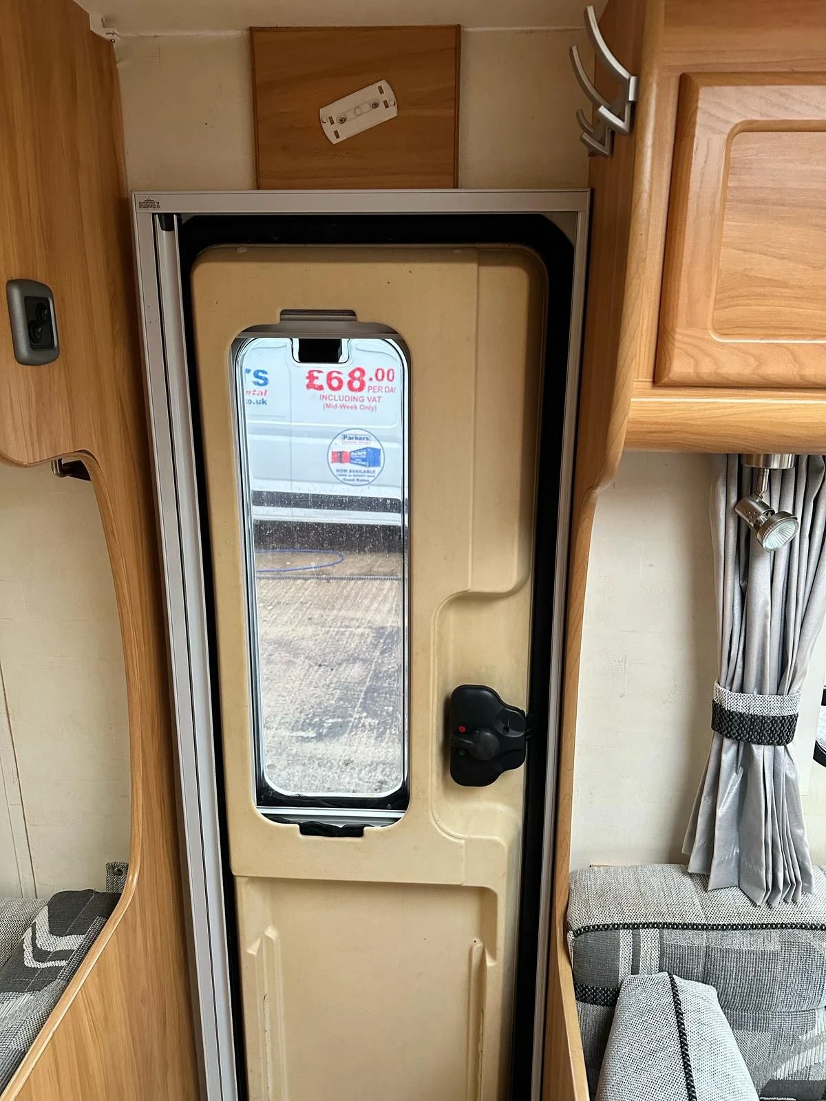 Каравана Fleetwood Meridien 640 EKB - изображение 6