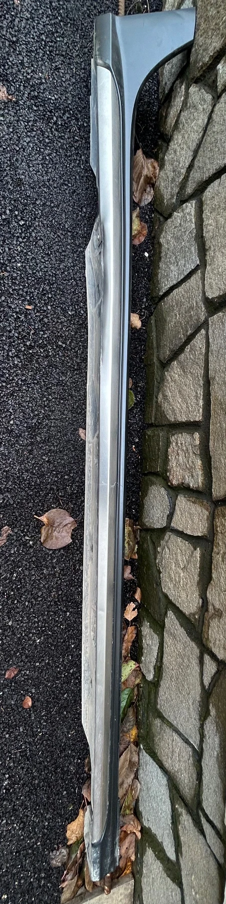 Десен праг Audi Allroad