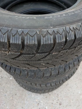 Гуми Зимни 215/70R16, снимка 5