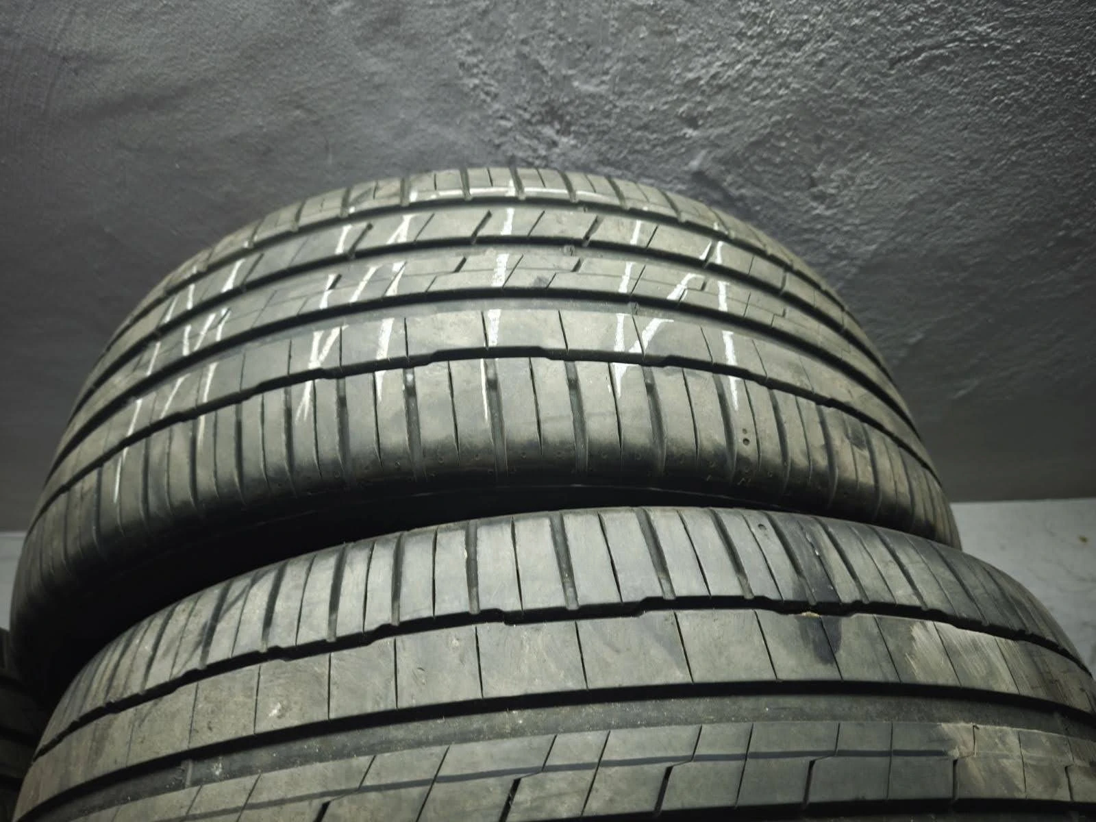 Гуми Летни 265/45R21, снимка 3 - Гуми и джанти - 54478351