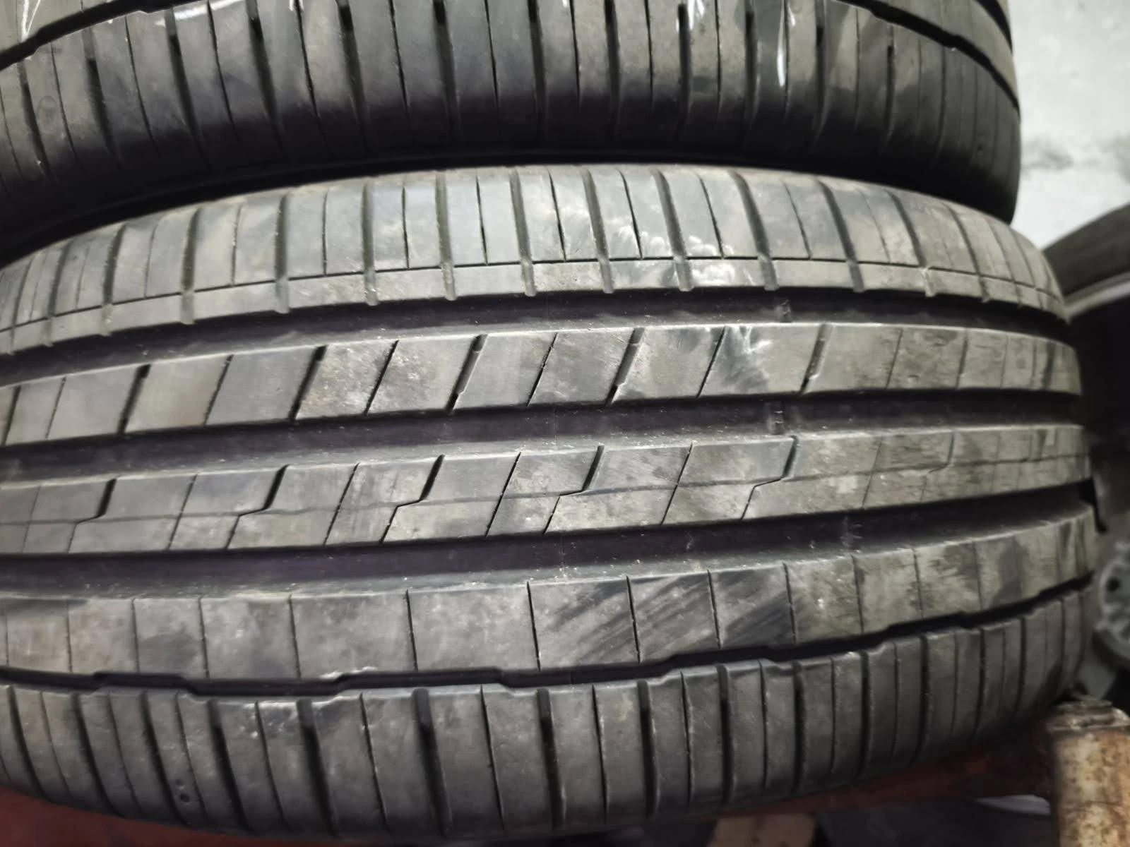 Гуми Летни 265/45R21, снимка 4 - Гуми и джанти - 54478351