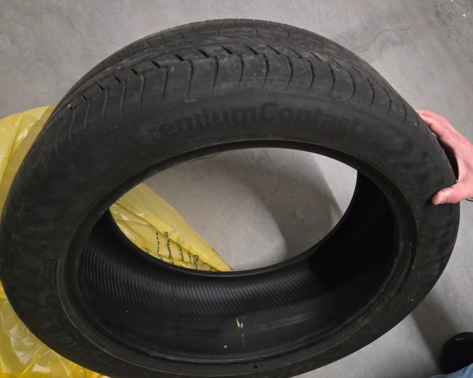 Гуми Летни 255/45R20, снимка 2 - Гуми и джанти - 54635298