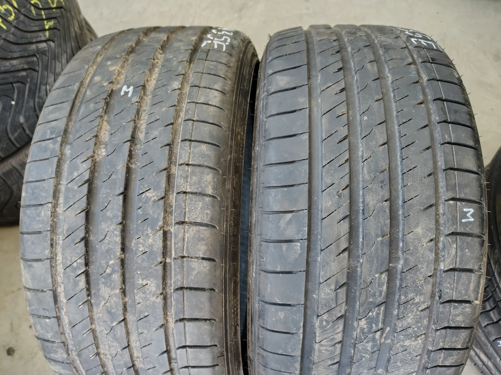 Гуми Летни 235/35R19
