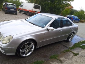Mercedes-Benz E 220, снимка 4