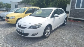 Opel Astra 2.0 TDCI COSMO, снимка 1