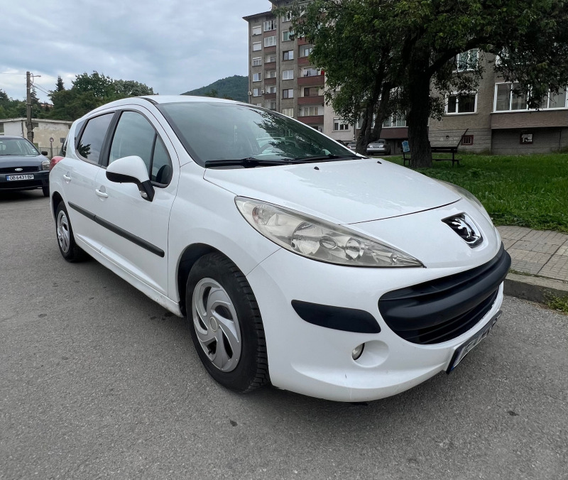 Peugeot 207 1.6 HDi, снимка 2 - Автомобили и джипове - 45839970
