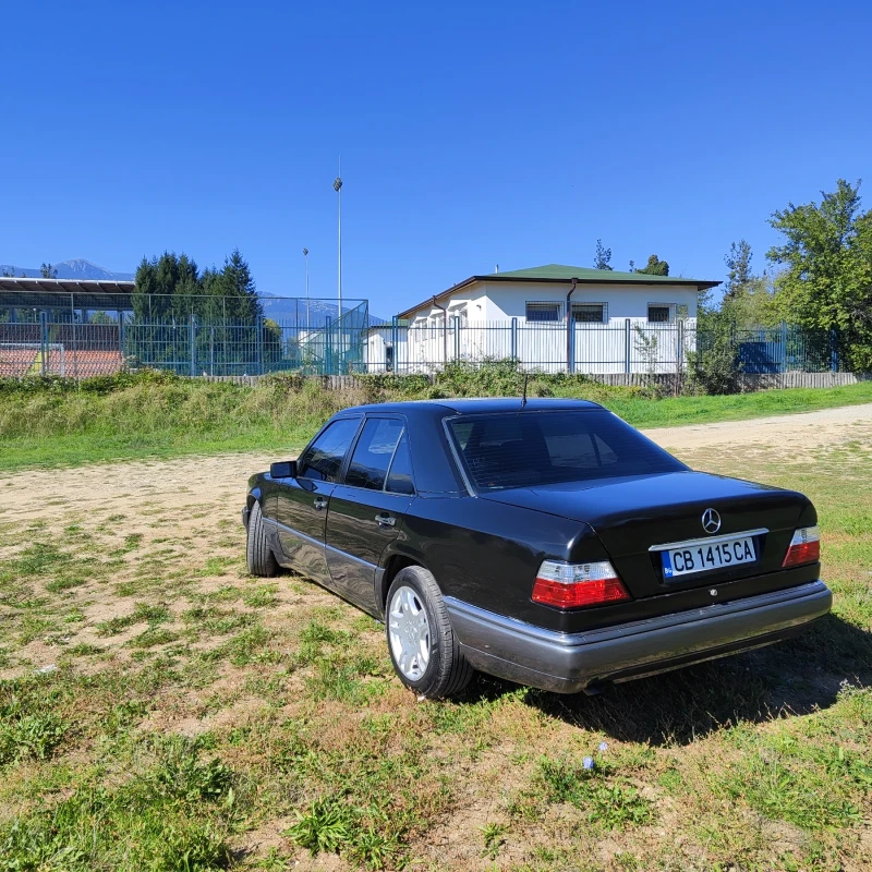 Mercedes-Benz E 250, снимка 5 - Автомобили и джипове - 47383963