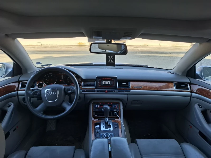 Audi A8 4.2TDI 326+ + + distronic, снимка 7 - Автомобили и джипове - 49219157