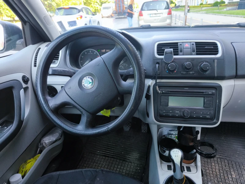 Skoda Fabia Fabia 2, снимка 8 - Автомобили и джипове - 52649750