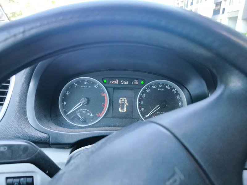 Skoda Fabia Fabia 2, снимка 7 - Автомобили и джипове - 52649750