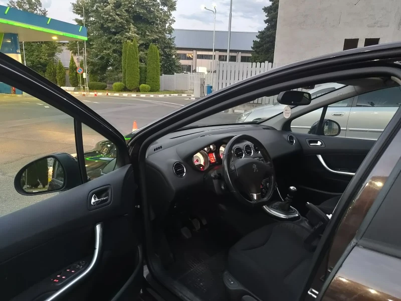 Peugeot 308   Allure, снимка 4 - Автомобили и джипове - 52389230