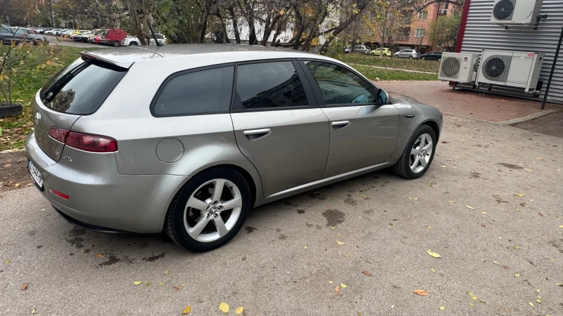 Alfa Romeo 159 sportwagon, снимка 2 - Автомобили и джипове - 52447637
