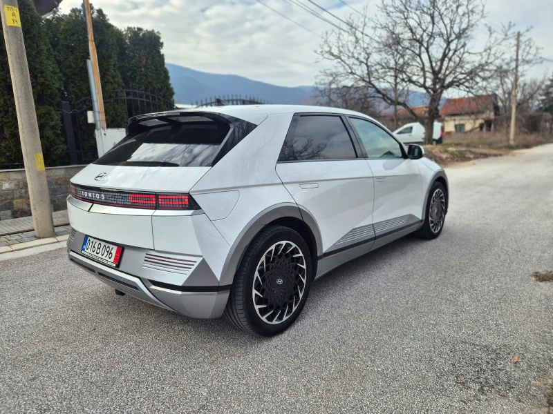 Hyundai Ioniq 5 72.6kwh/ Гаранционна/SOH 100%* /Серв.Книжка, снимка 4 - Автомобили и джипове - 53122437