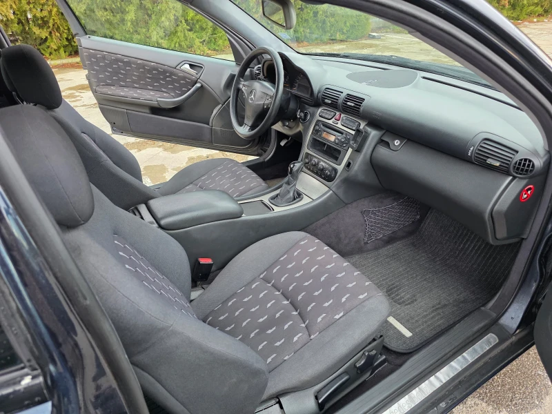 Mercedes-Benz C 220, снимка 9 - Автомобили и джипове - 53518786