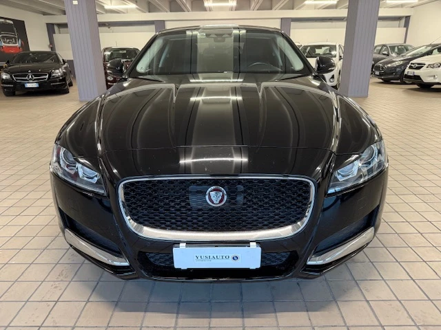 Jaguar Xf 2.0D 163КС, снимка 2 - Автомобили и джипове - 55345943