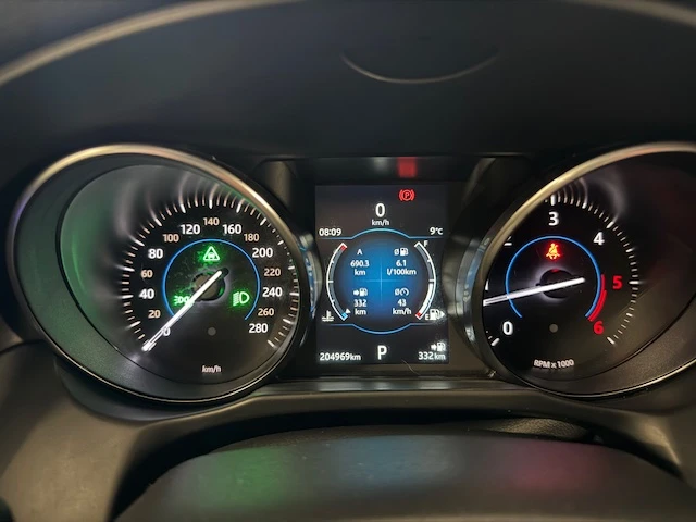 Jaguar Xf 2.0D 163КС, снимка 15 - Автомобили и джипове - 55345943