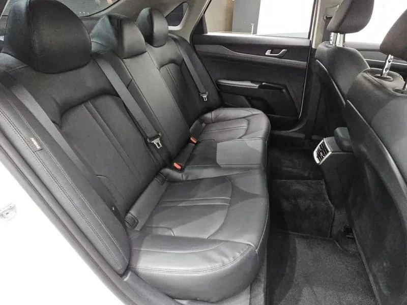 Kia K5, снимка 11 - Автомобили и джипове - 56688165