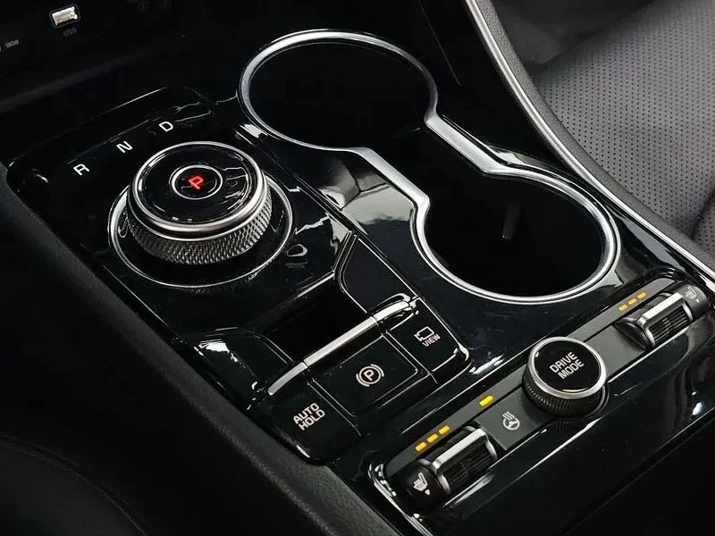 Kia K5, снимка 9 - Автомобили и джипове - 56688165