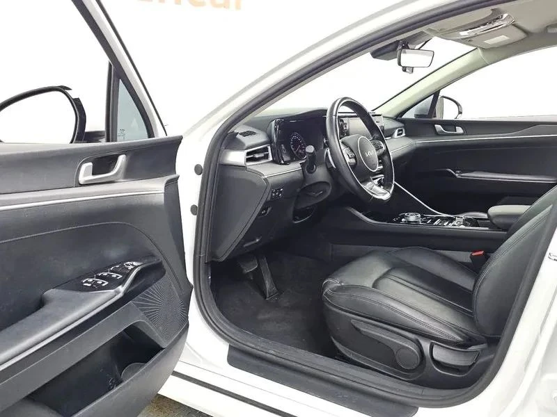 Kia K5, снимка 10 - Автомобили и джипове - 56688165