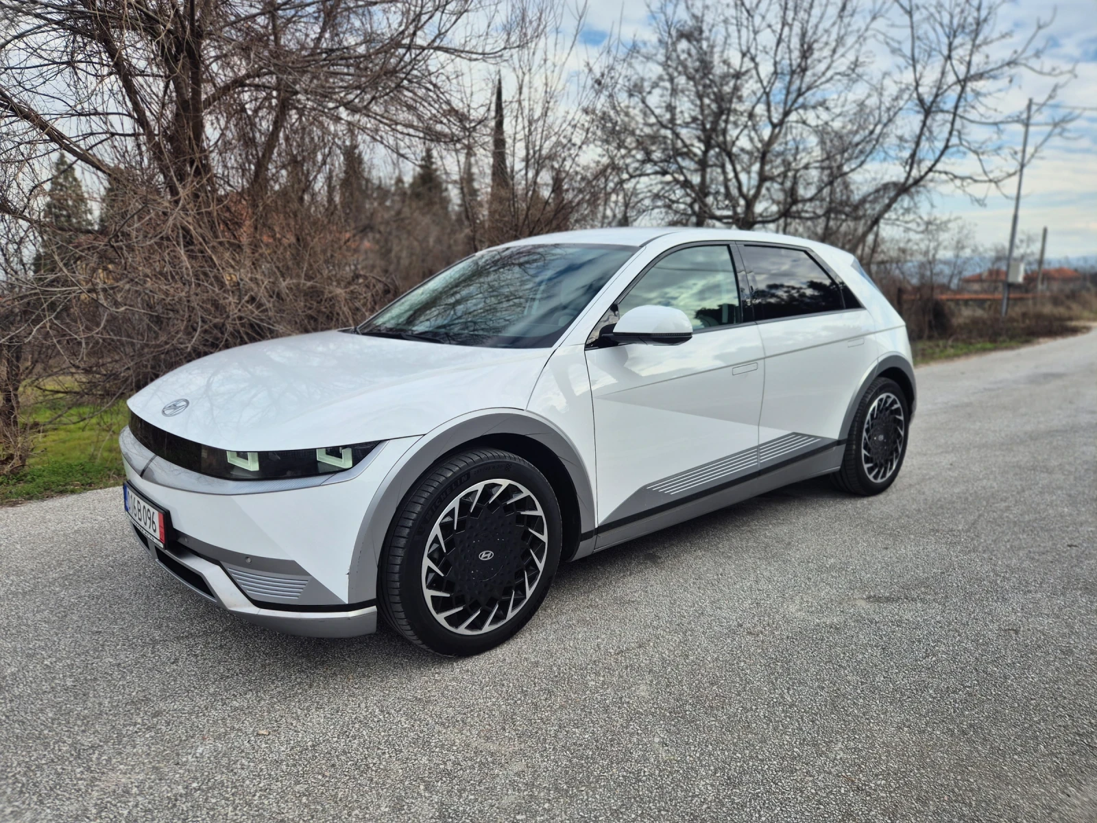 Hyundai Ioniq 5 72.6kwh/ Гаранционна/SOH 100%* /Серв.Книжка, снимка 1