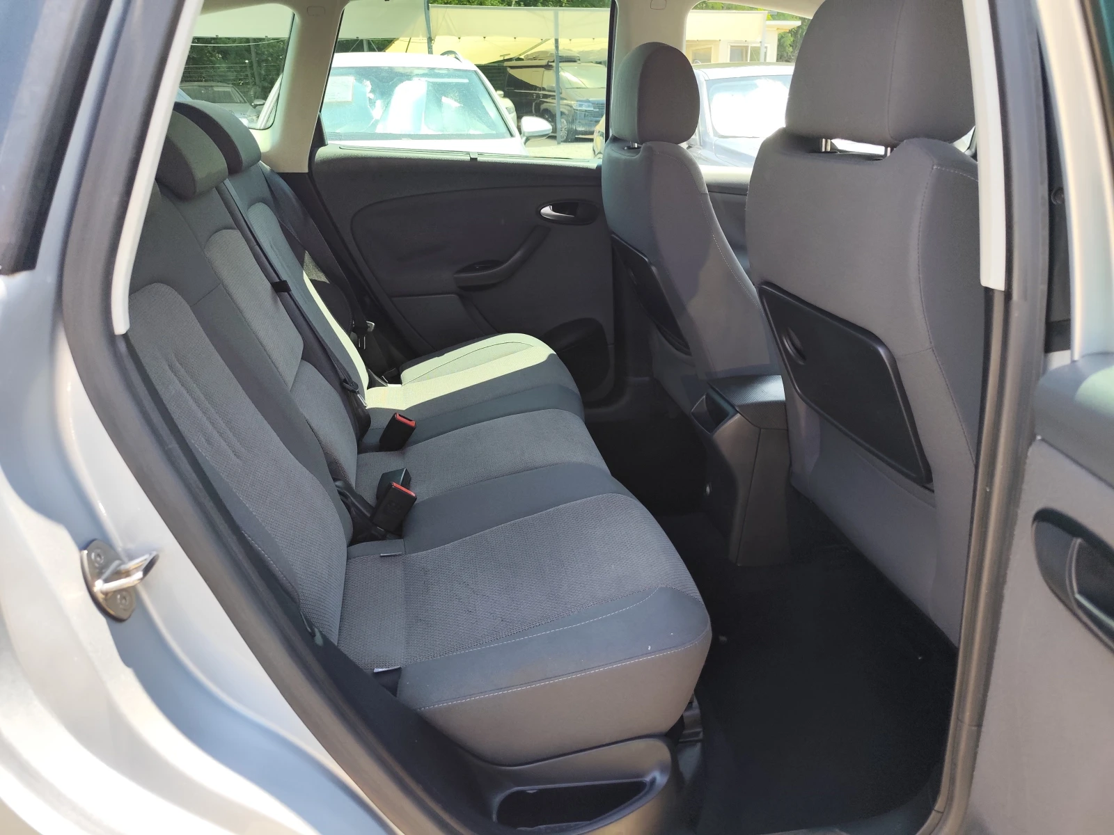 Seat Altea XL* 1.6i* ГАЗОВА УРЕДБА*  - изображение 10