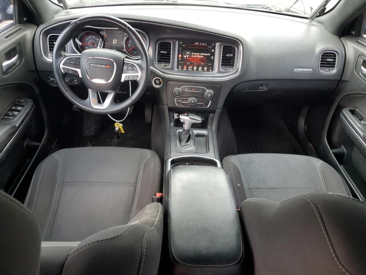 Dodge Charger SXT - изображение 8