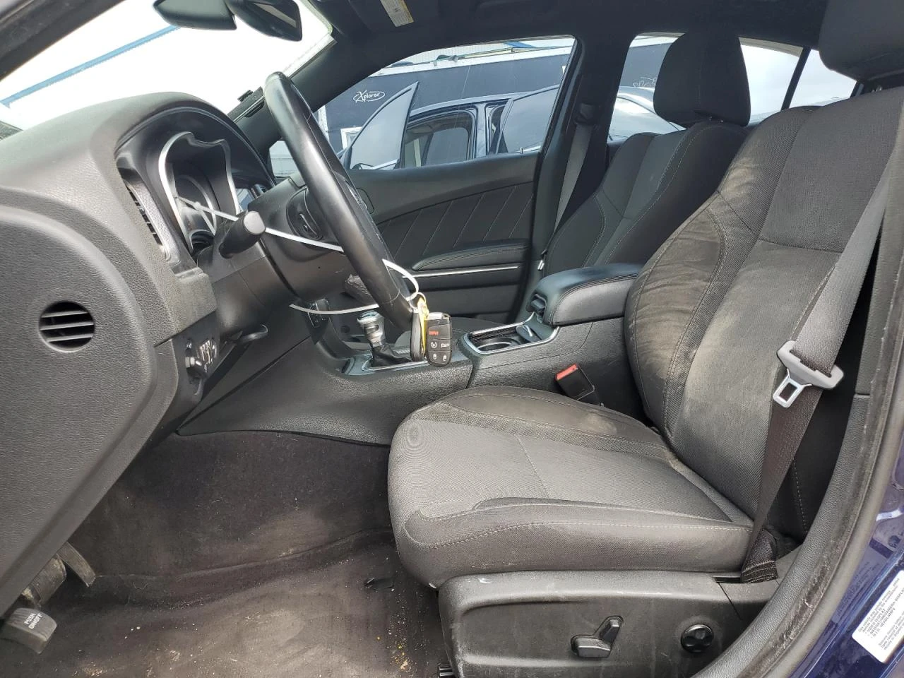 Dodge Charger SXT - изображение 7