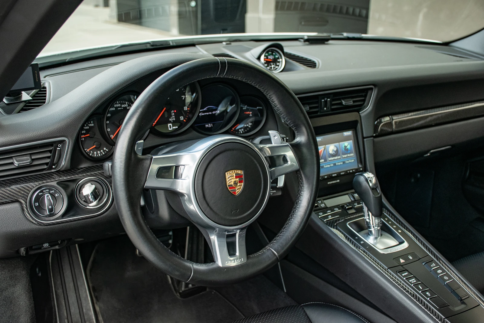 Porsche 911 991.1 GTS |   (11.2025) | Mobile.bg   8