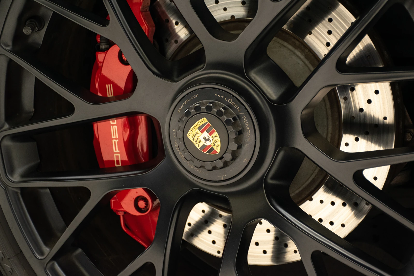 Porsche 911 991.1 GTS |   (11.2025) | Mobile.bg   7