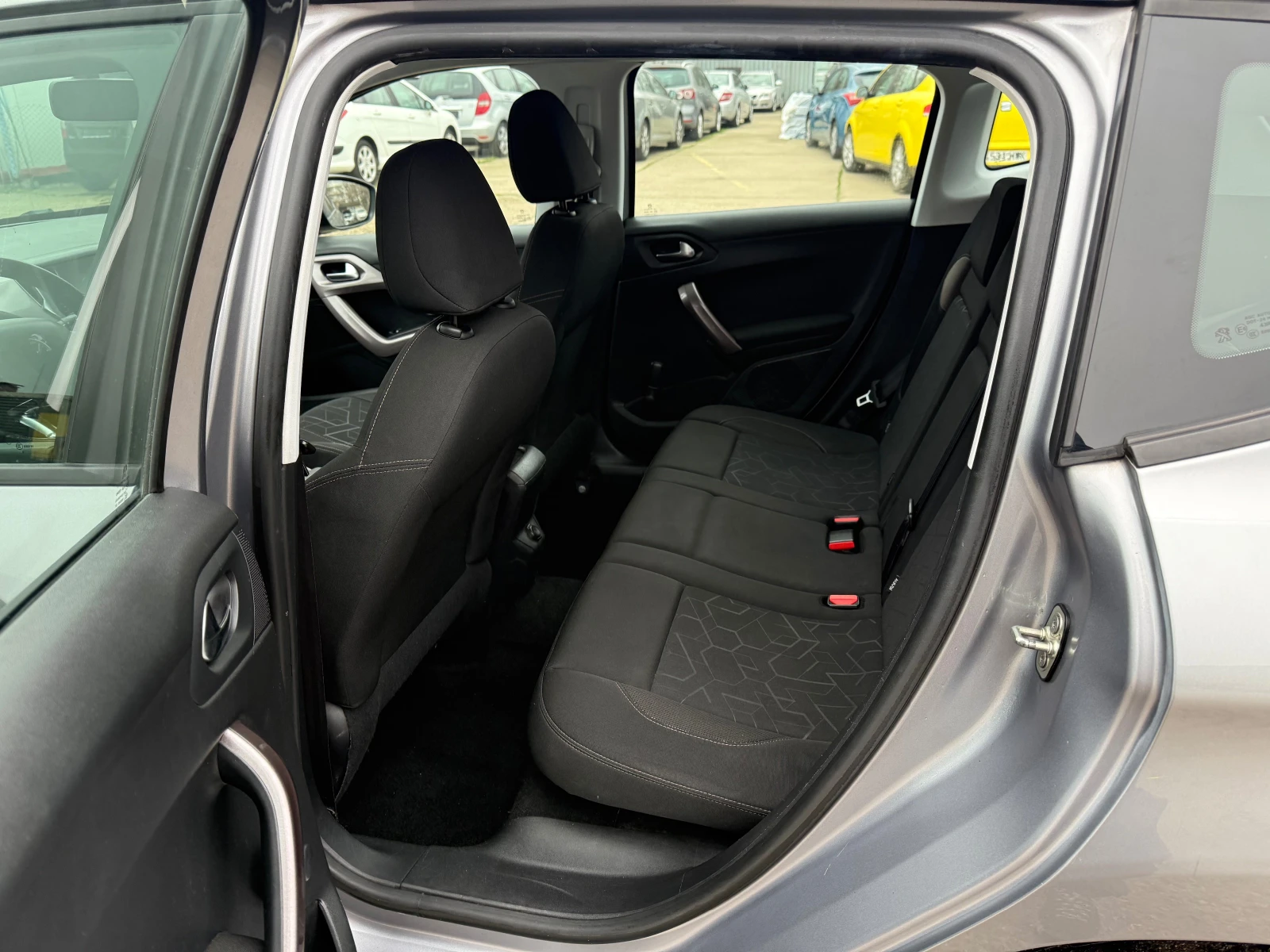 Peugeot 208 1.2 80 kc | Mobile.bg � ����������� 14