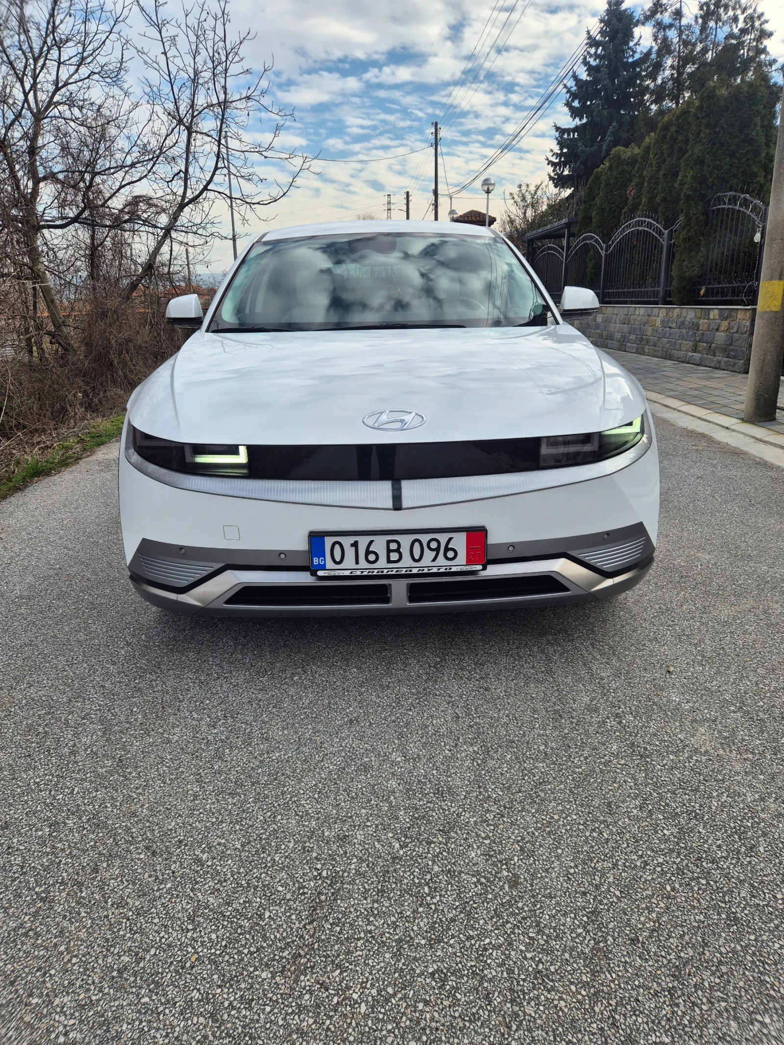 Hyundai Ioniq 5 72.6kwh/ Гаранционна/SOH 100%* /Серв.Книжка - изображение 3