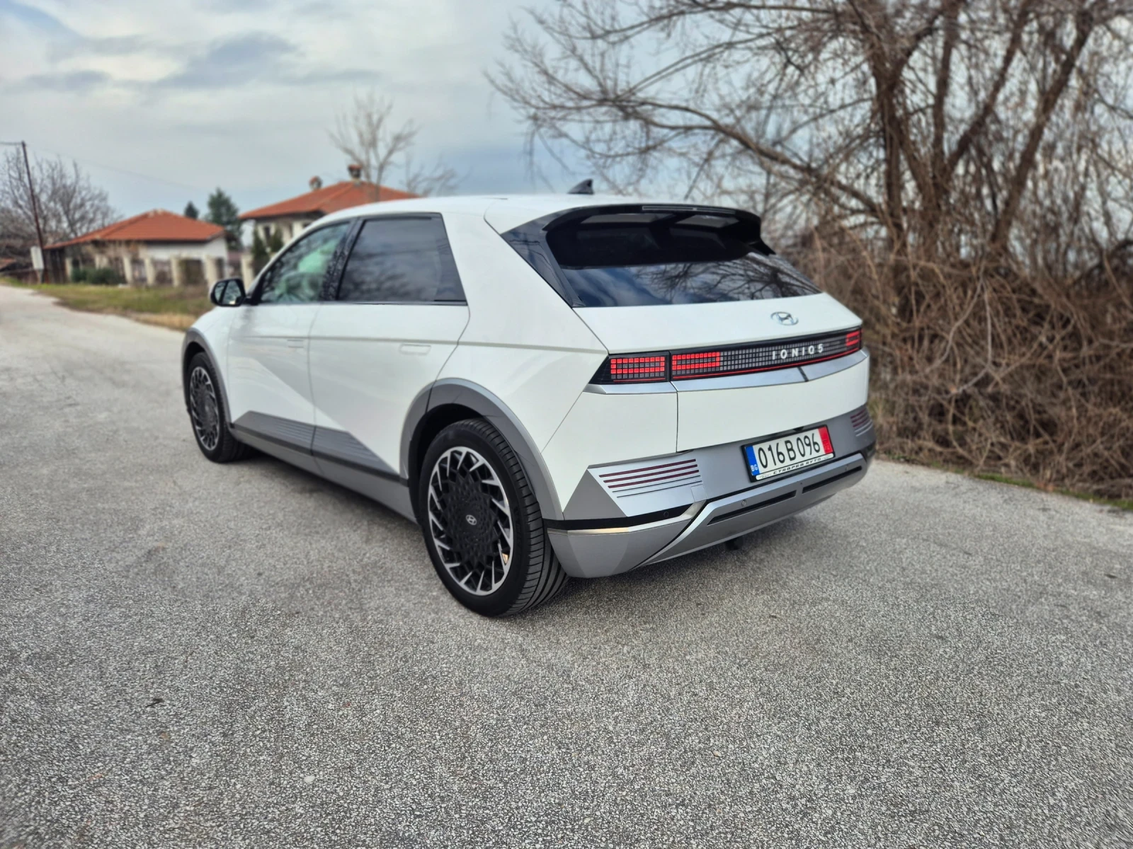 Hyundai Ioniq 5 72.6kwh/ Гаранционна/SOH 100%* /Серв.Книжка - изображение 5