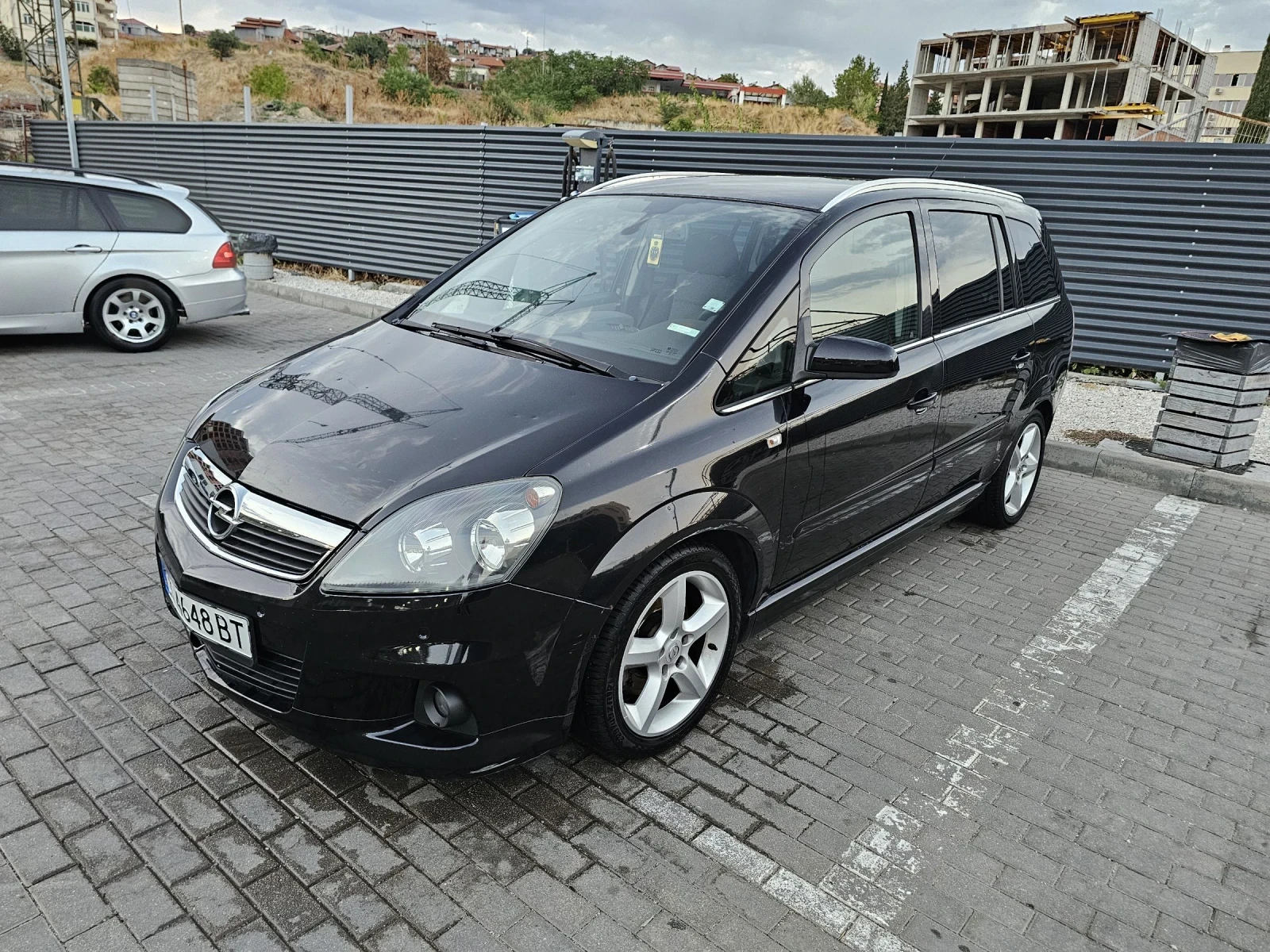 Opel Zafira 1.9 CDTI реални км., сер. история, обслужена, снимка 2 - Автомобили и джипове - 53828536