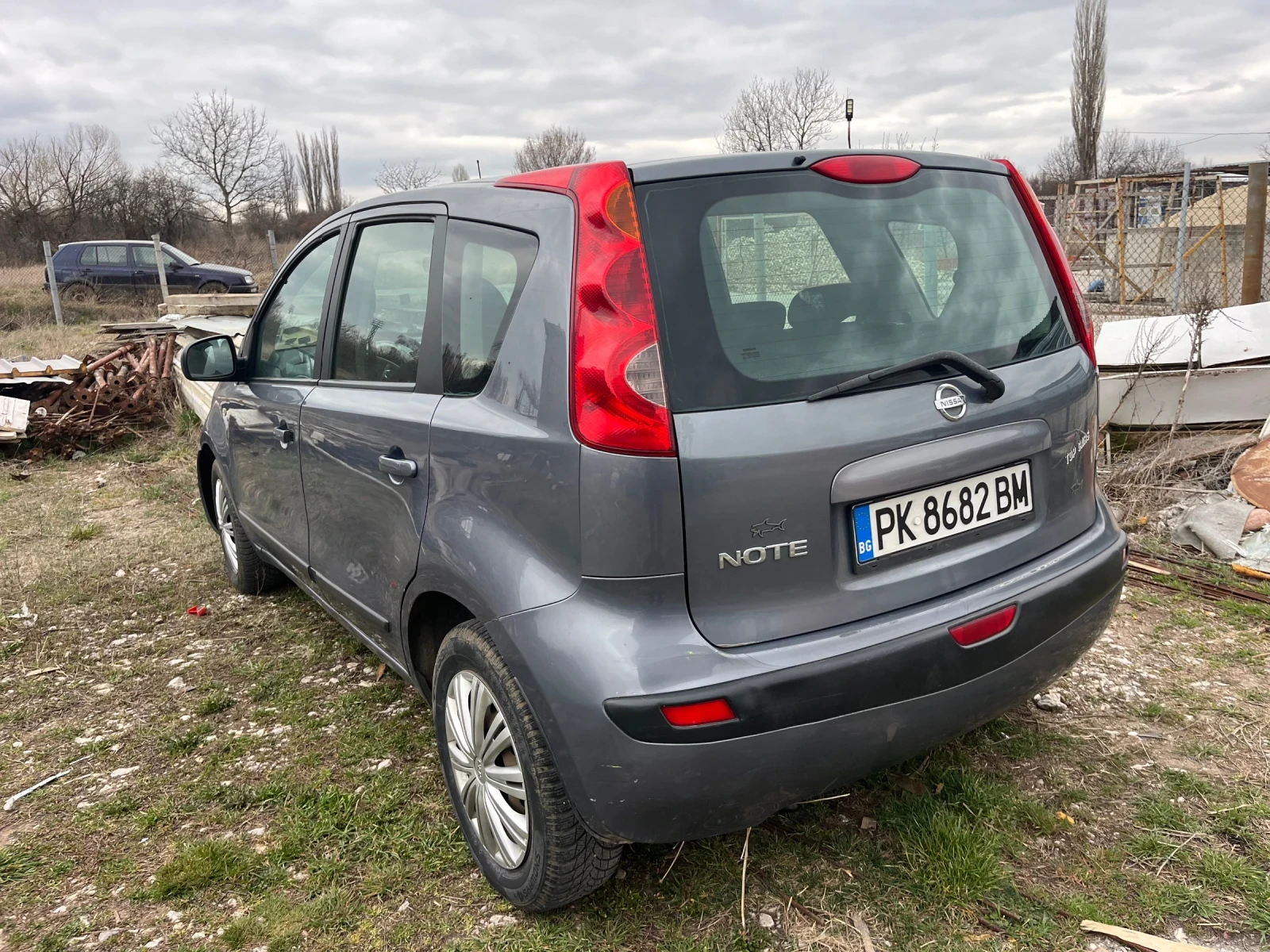 Nissan Note 1.4, снимка 2 - Автомобили и джипове - 54201100