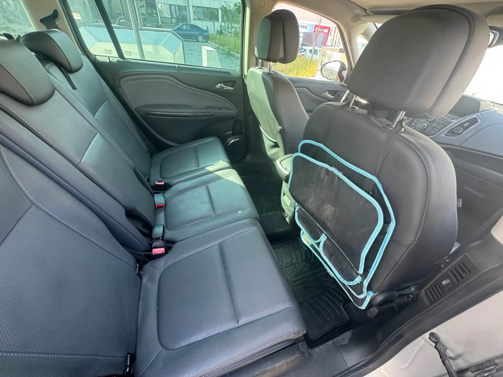 Opel Zafira Tourer, снимка 13 - Автомобили и джипове - 54333742