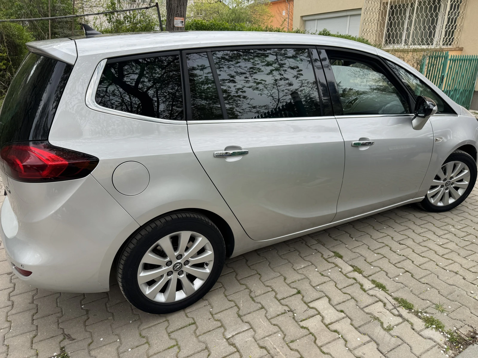 Opel Zafira, снимка 6 - Автомобили и джипове - 54333742
