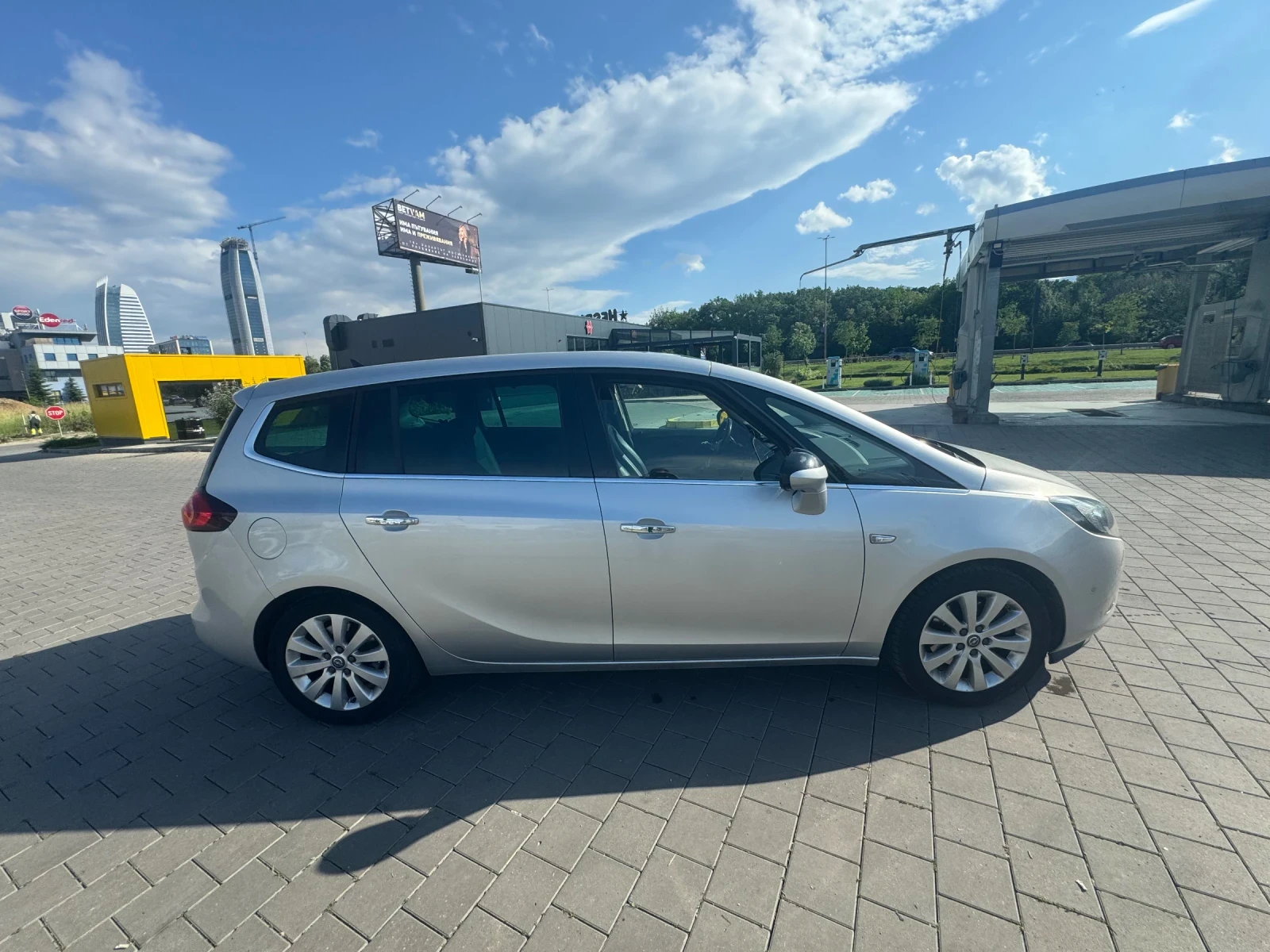 Opel Zafira Tourer, снимка 4 - Автомобили и джипове - 54333742