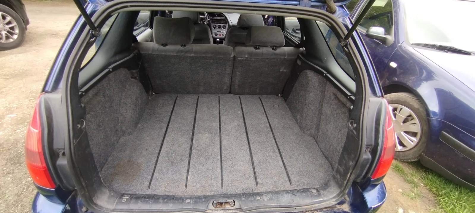Peugeot 306 2.0 HDI 90к.с, снимка 16 - Автомобили и джипове - 54547672