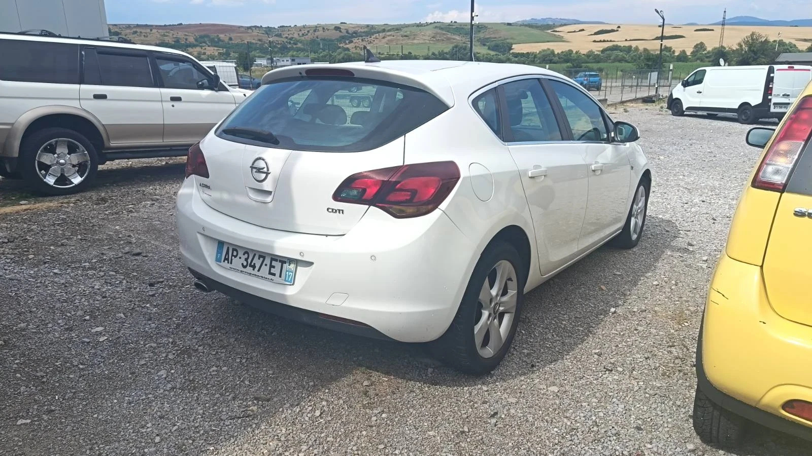 Opel Astra 2.0 TDCI COSMO, снимка 4 - Автомобили и джипове - 55122375