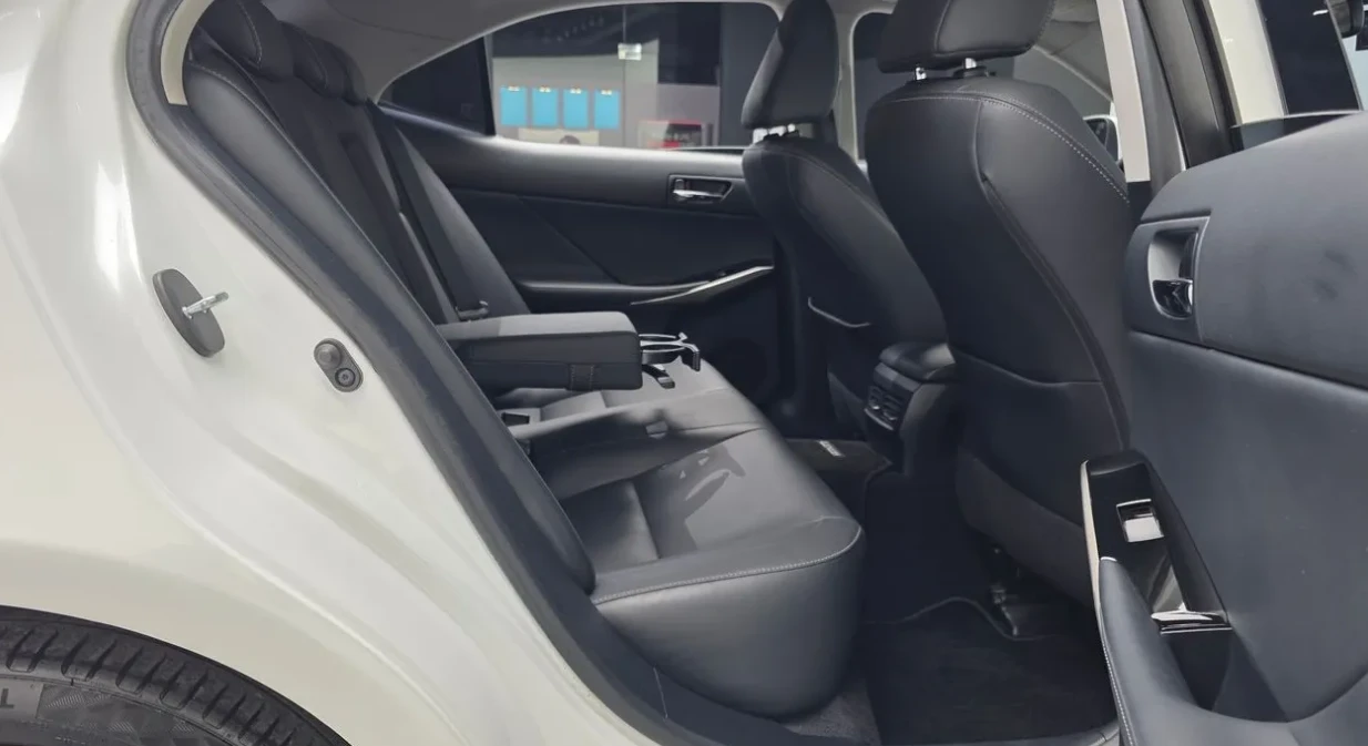 Lexus IS 250 2.5 ������ | Mobile.bg � ����������� 10