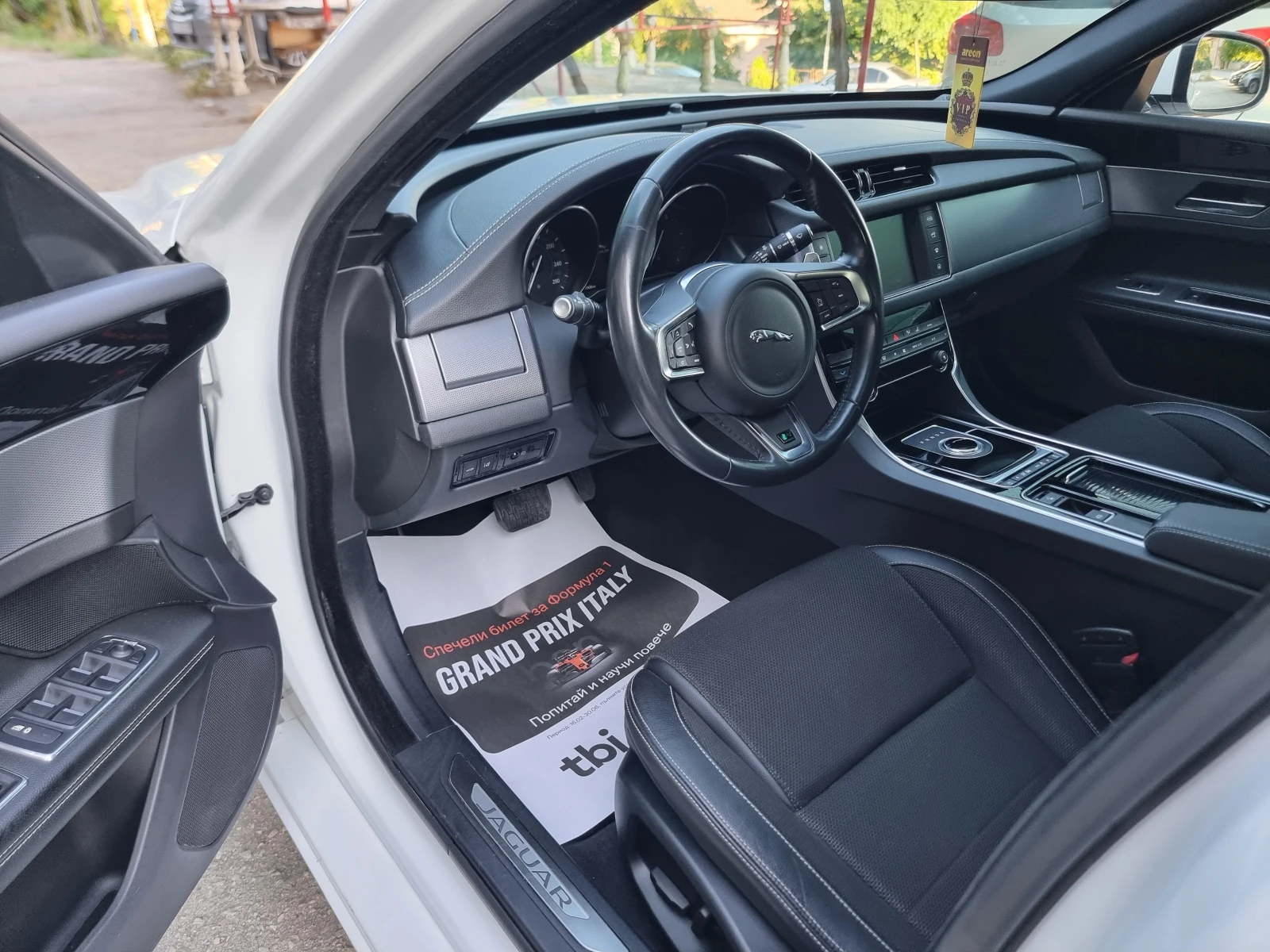 Jaguar Xf R-SPORT* 4X4* LIMITED , снимка 9 - Автомобили и джипове - 55504063