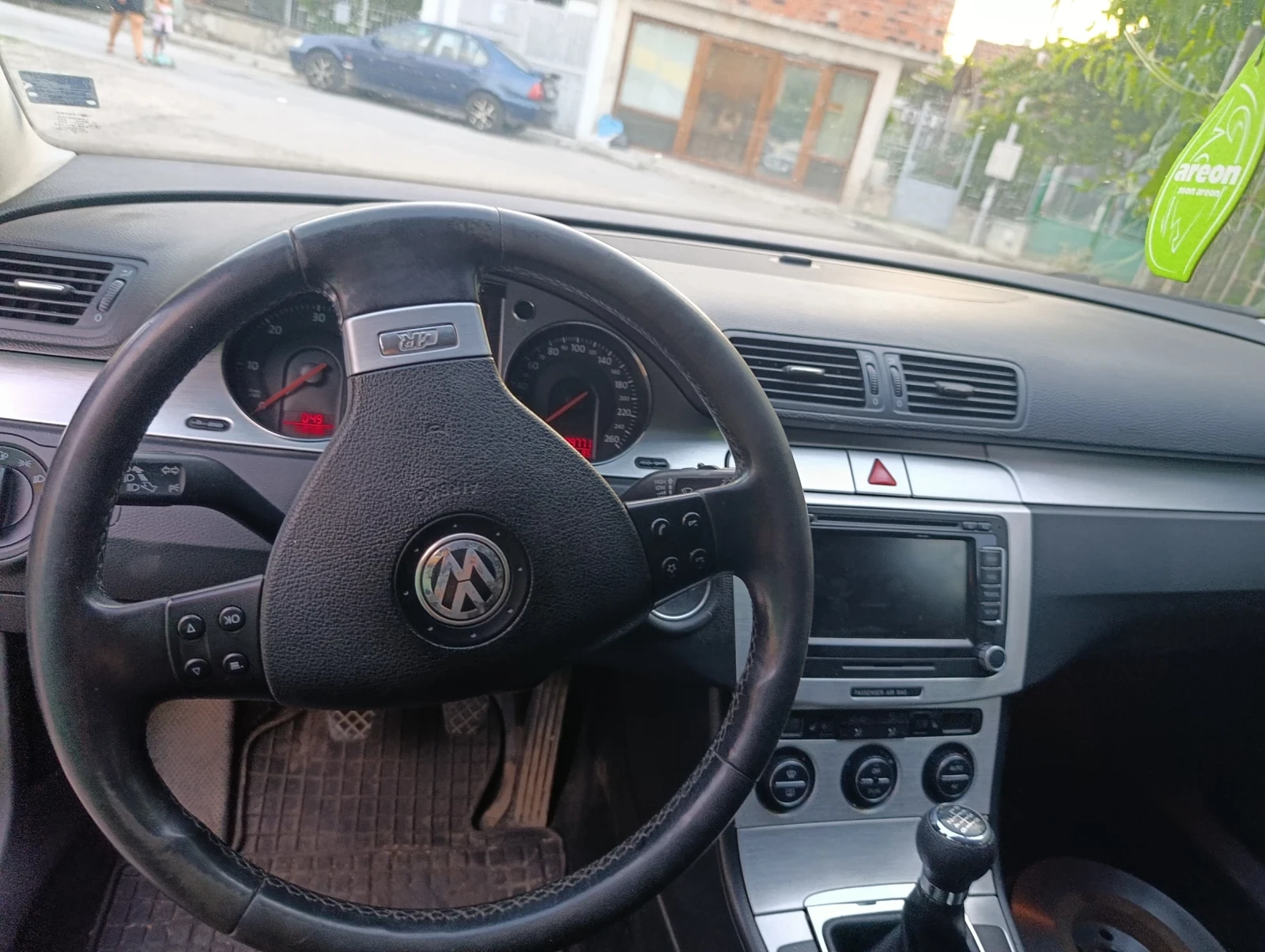 VW Passat, снимка 6 - Автомобили и джипове - 55590397