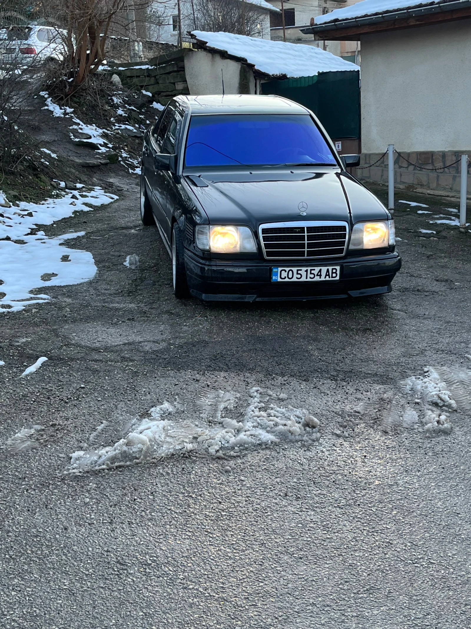 Mercedes-Benz 124 300d, снимка 6 - Автомобили и джипове - 55605627