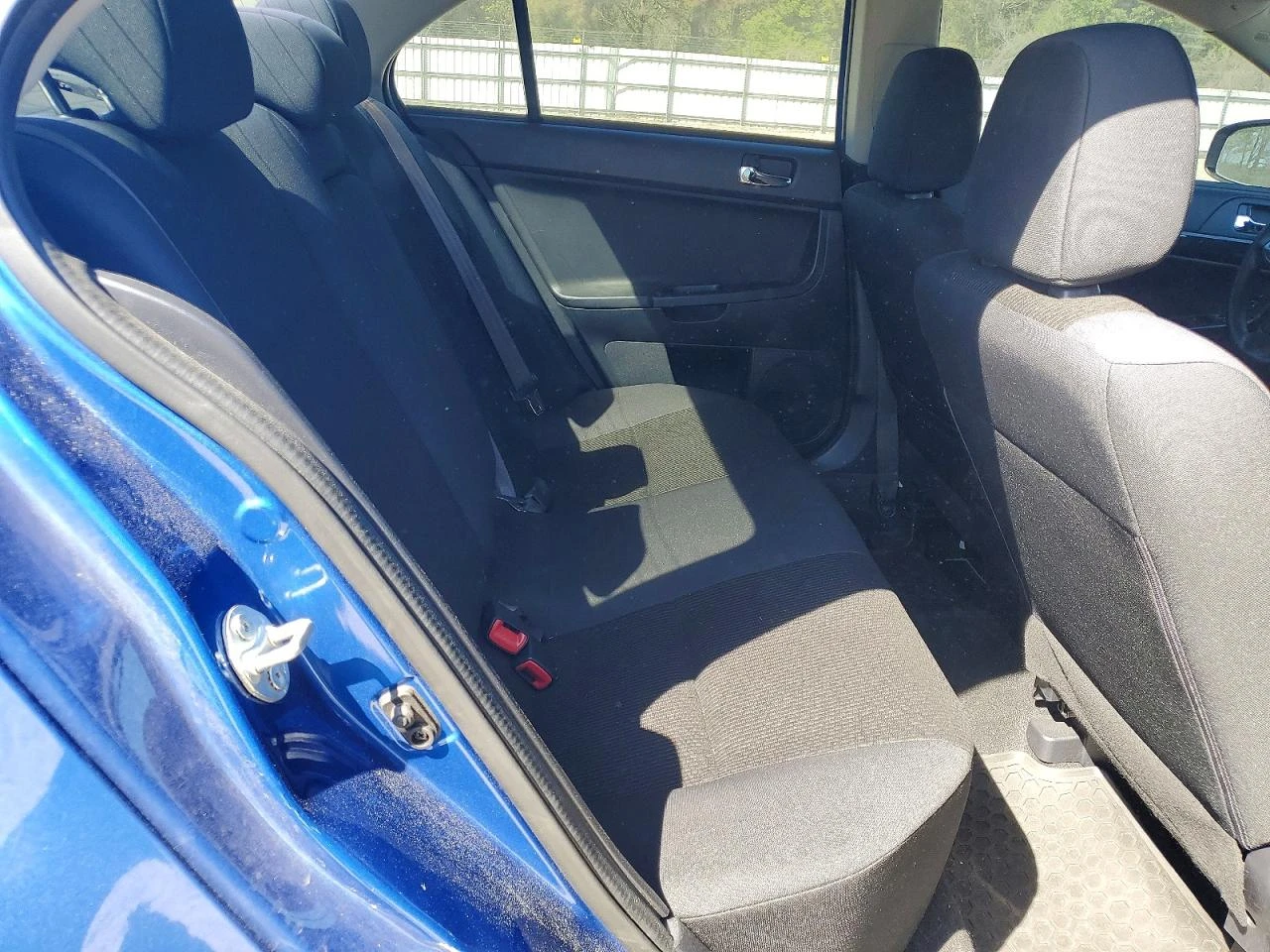 Mitsubishi Lancer ES * Седан * Ръчни * Bluetooth * Камера* B, снимка 7 - Автомобили и джипове - 55749982