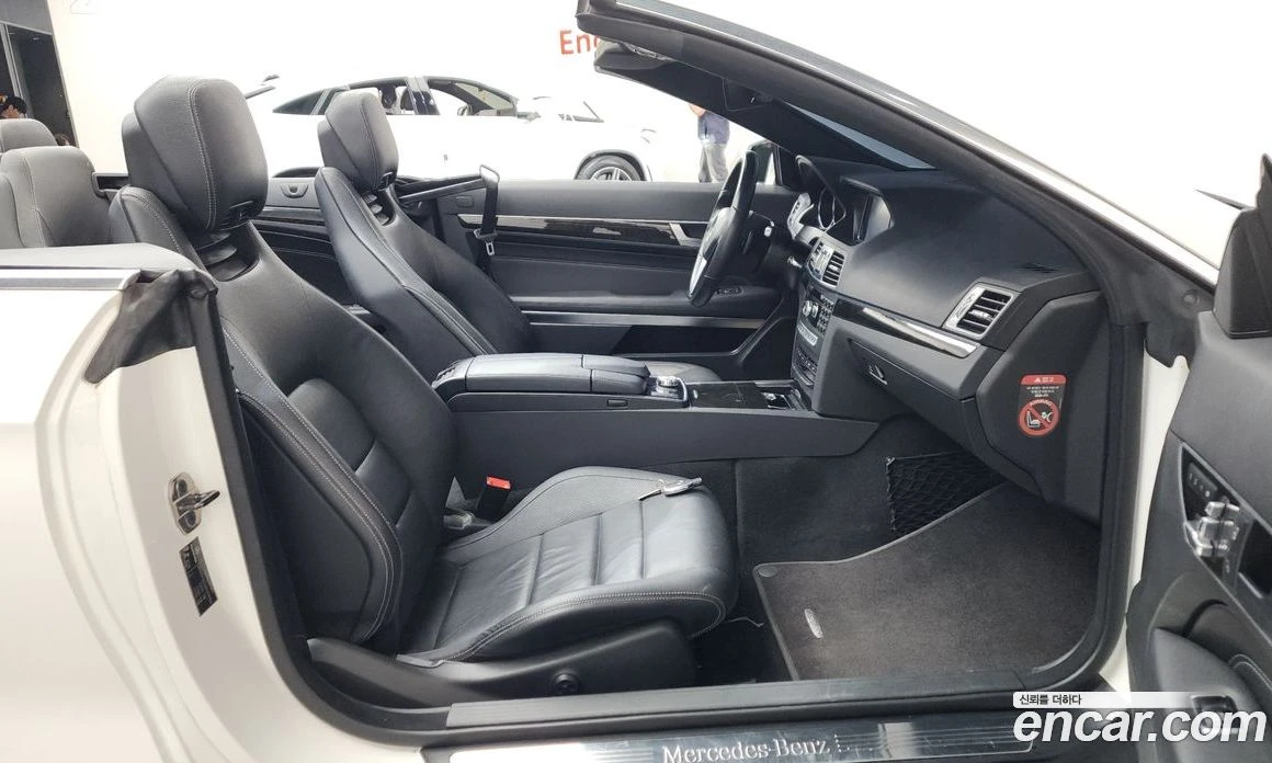 Mercedes-Benz E 200 Cabriolet, снимка 11 - Автомобили и джипове - 55794788