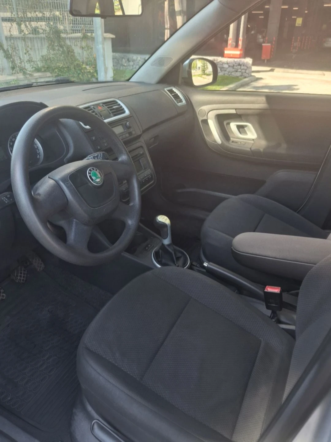 Skoda Fabia 1.4TDI, снимка 11 - Автомобили и джипове - 56118082